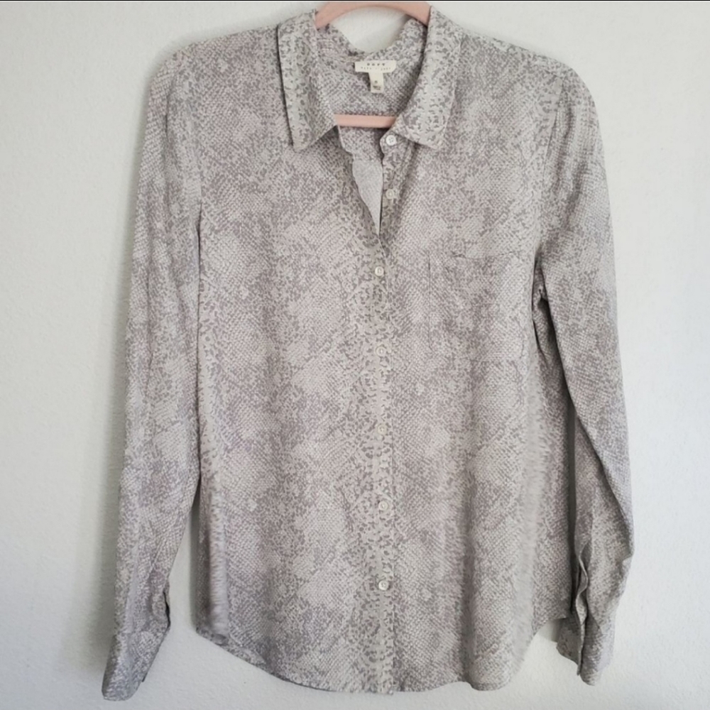 Soft Joie Snake Skin Longsleeve Button Down Career Work Office Gray Small